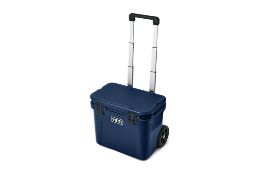 YETI Roadie 32 Wheeled Cooler | Navy