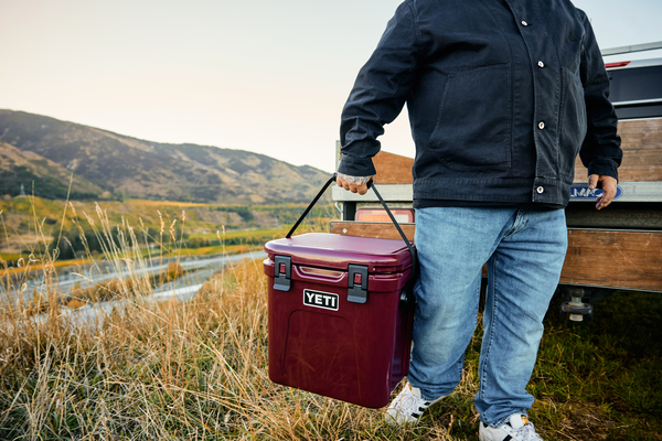 YETI Roadie 15 Hard Cooler | Wild Vine Red